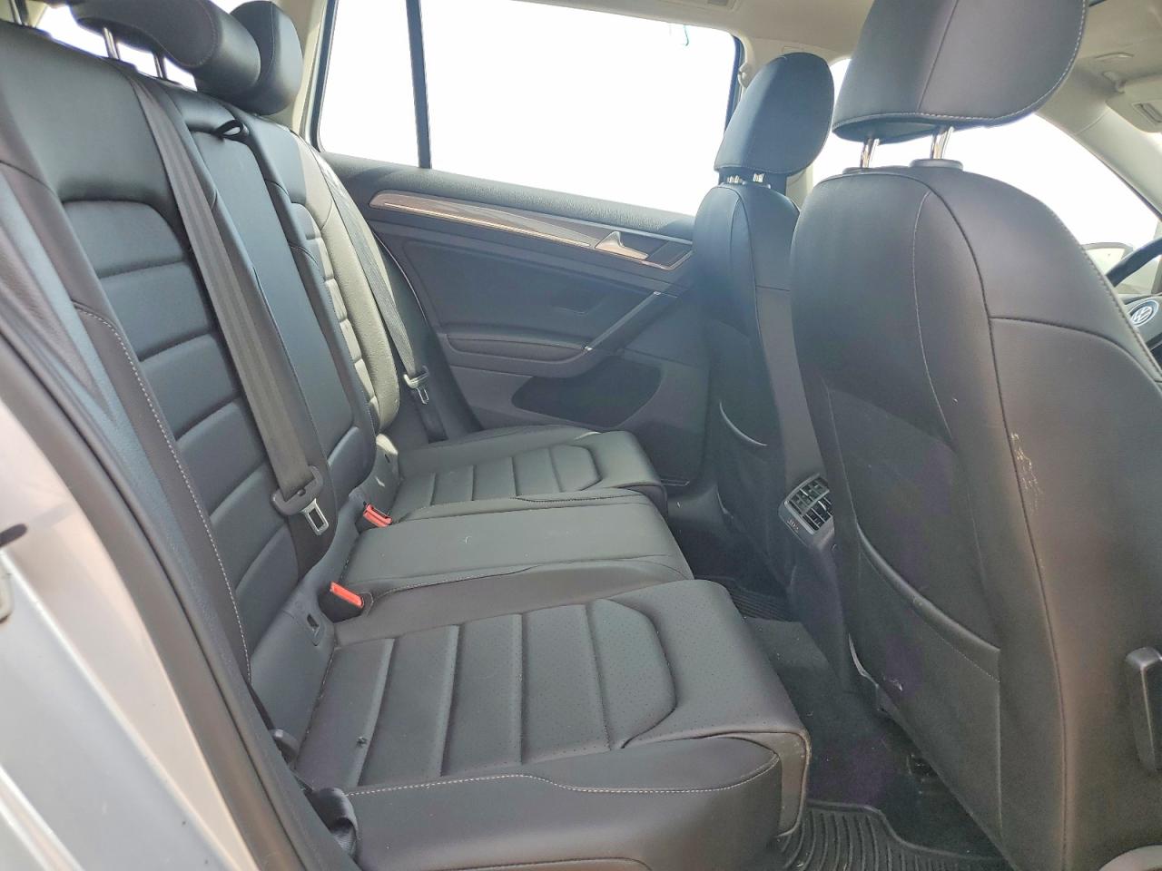 Volkswagen Golf S