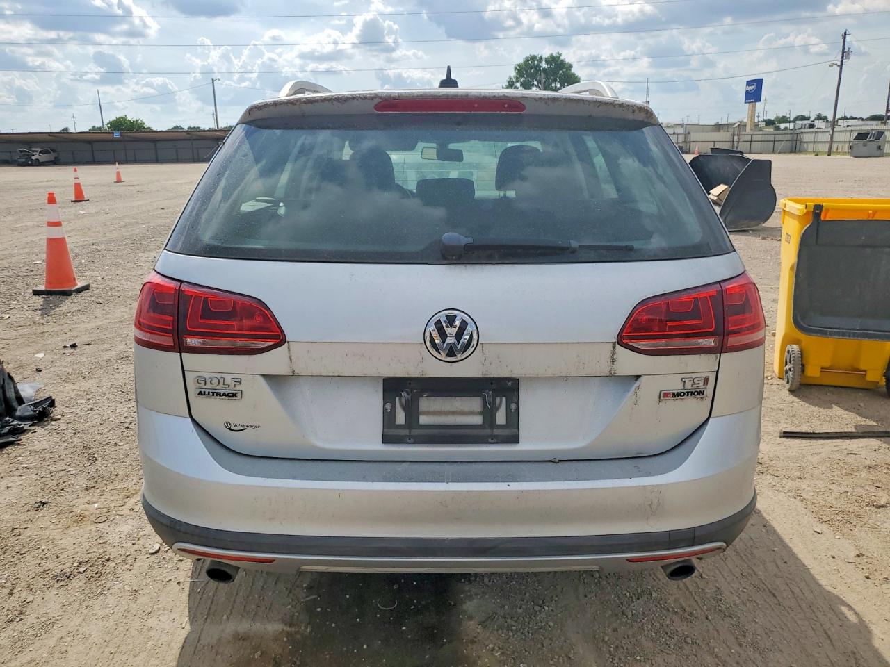 Volkswagen Golf S