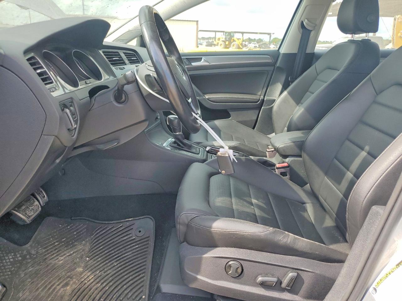 Volkswagen Golf S