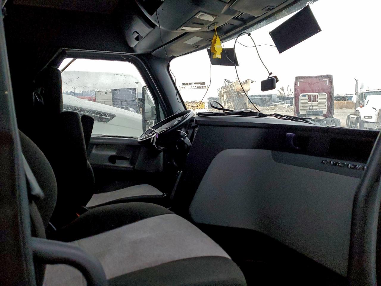 Freightliner Cascadia 126