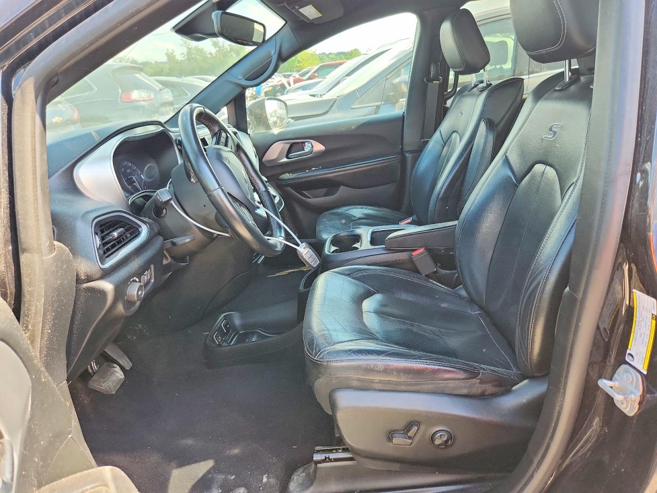 Chrysler Pacifica Touring L Plus
