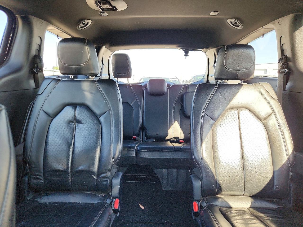 Chrysler Pacifica Touring L Plus
