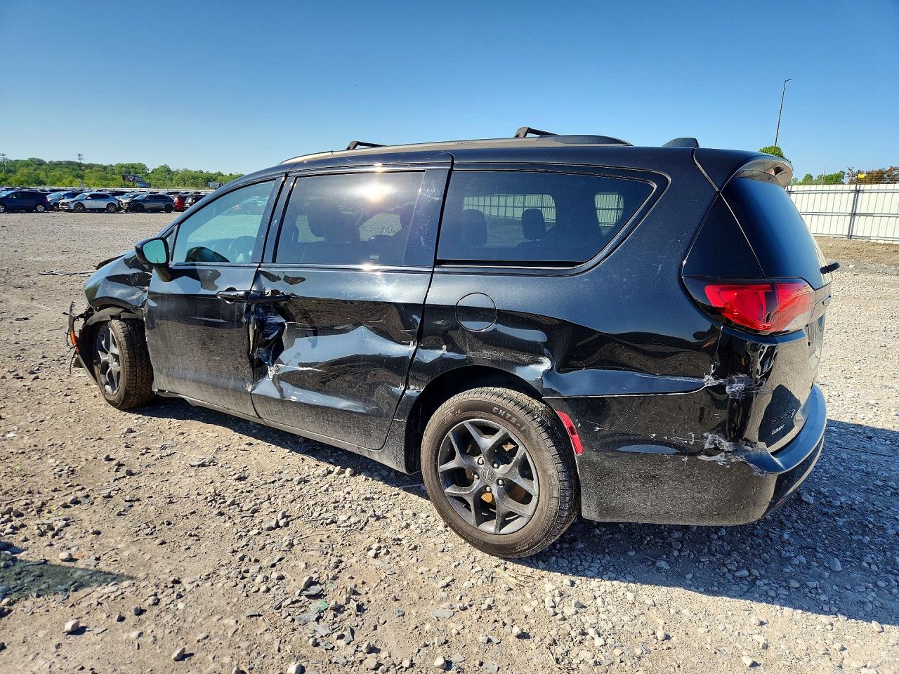 Chrysler Pacifica Touring L Plus
