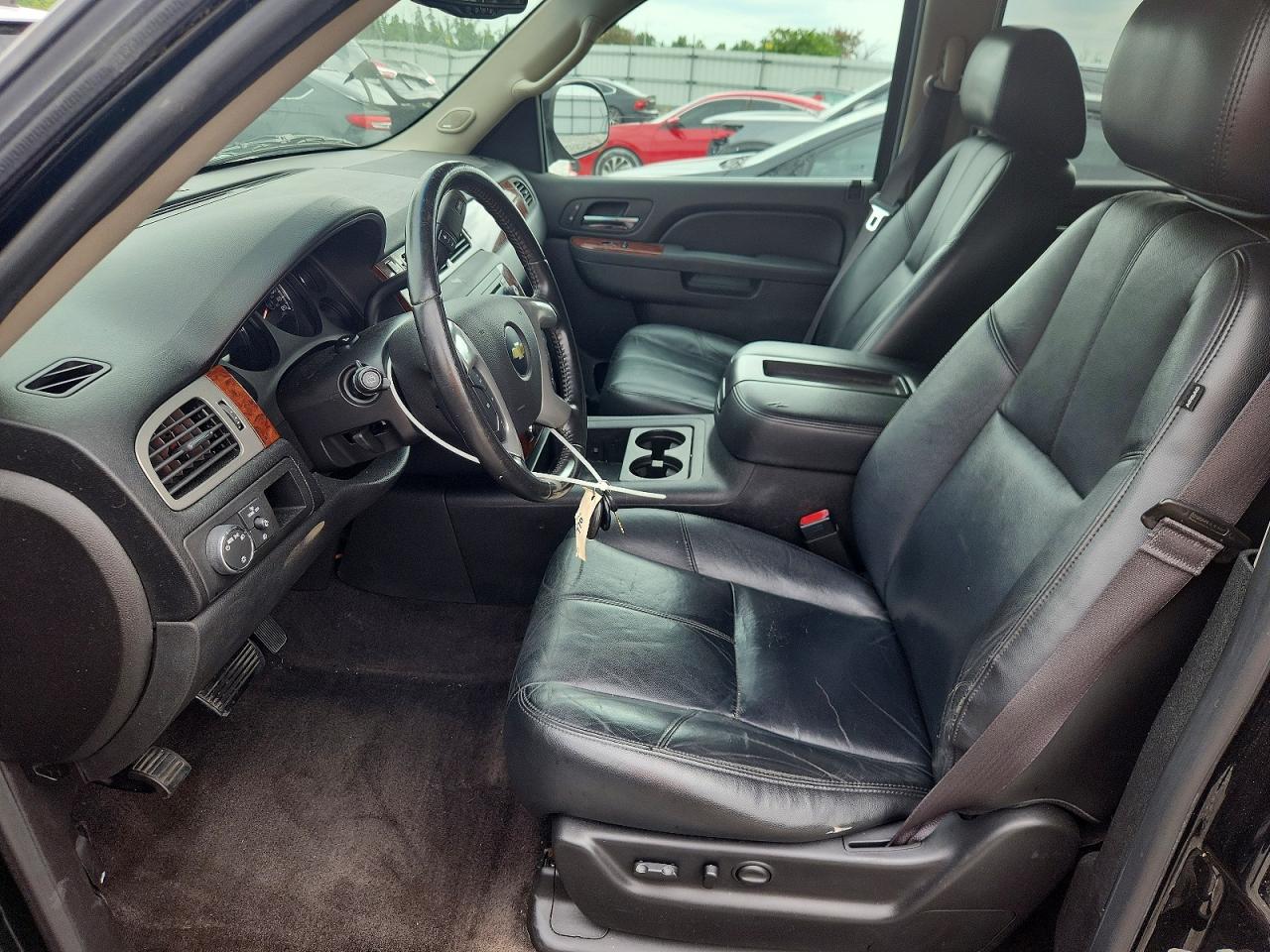 Chevrolet Suburban C1500 Lt