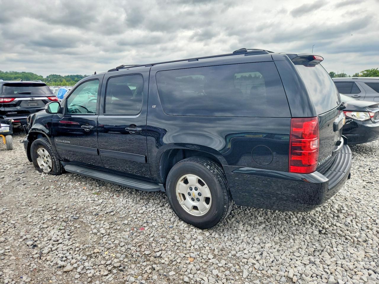 Chevrolet Suburban C1500 Lt