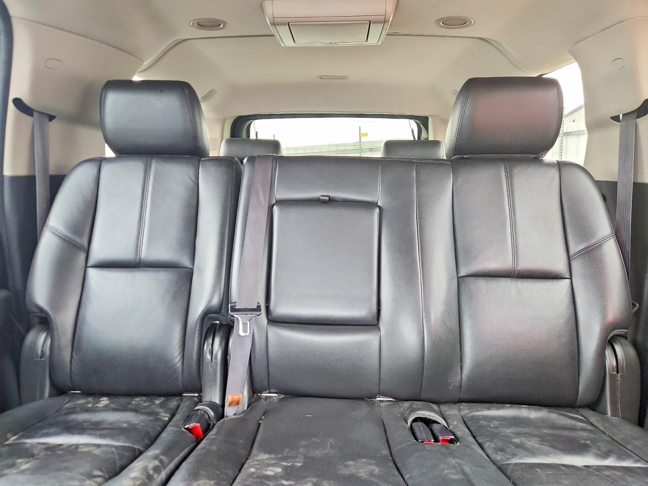 Chevrolet Suburban C1500 Lt