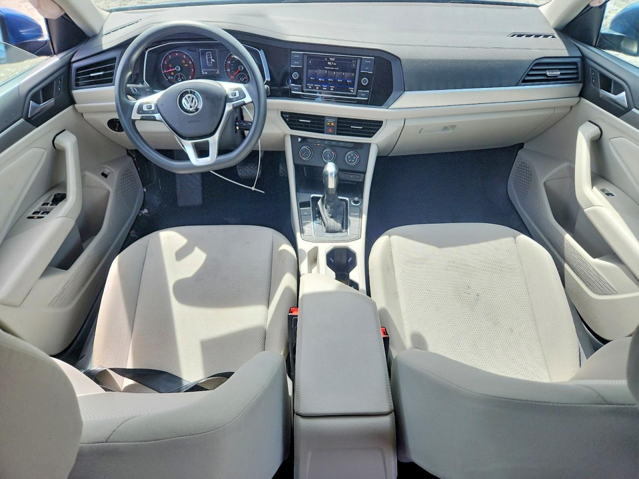 Volkswagen Jetta S