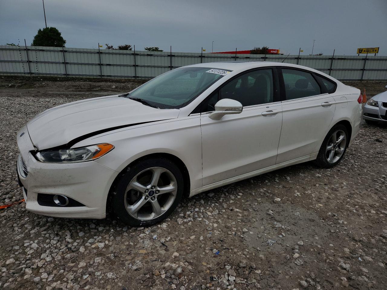 Salvage Ford Fusion Image