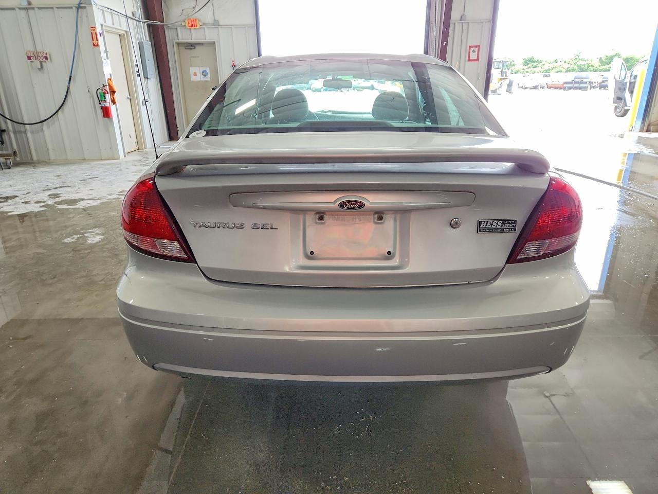 Ford Taurus Sel