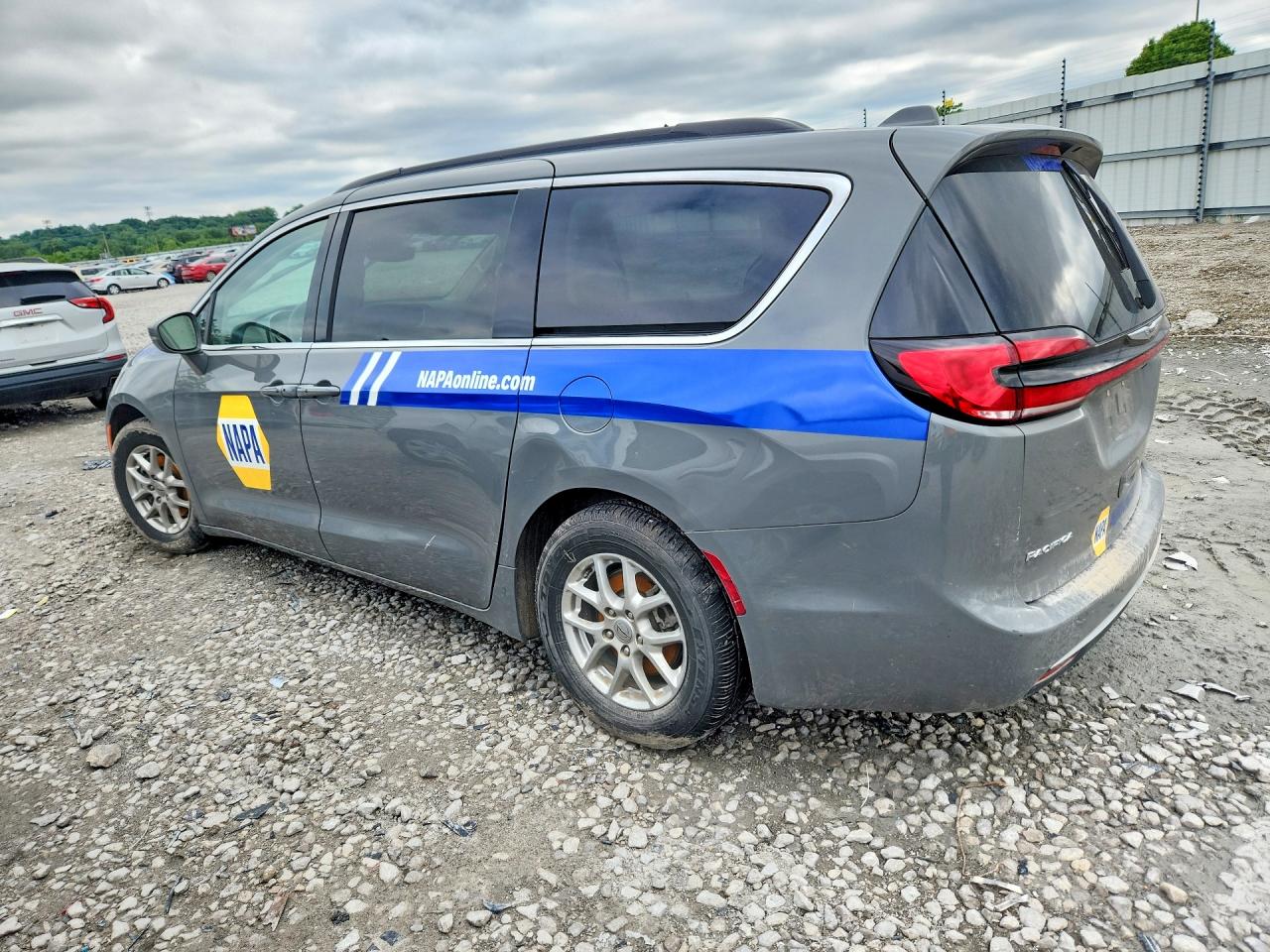 Chrysler Pacifica Touring L
