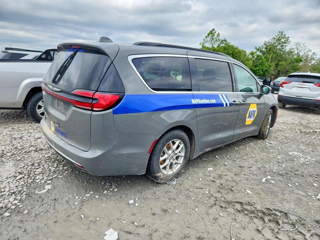 Chrysler Pacifica Touring L