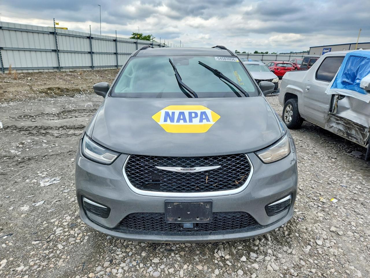 Chrysler Pacifica Touring L