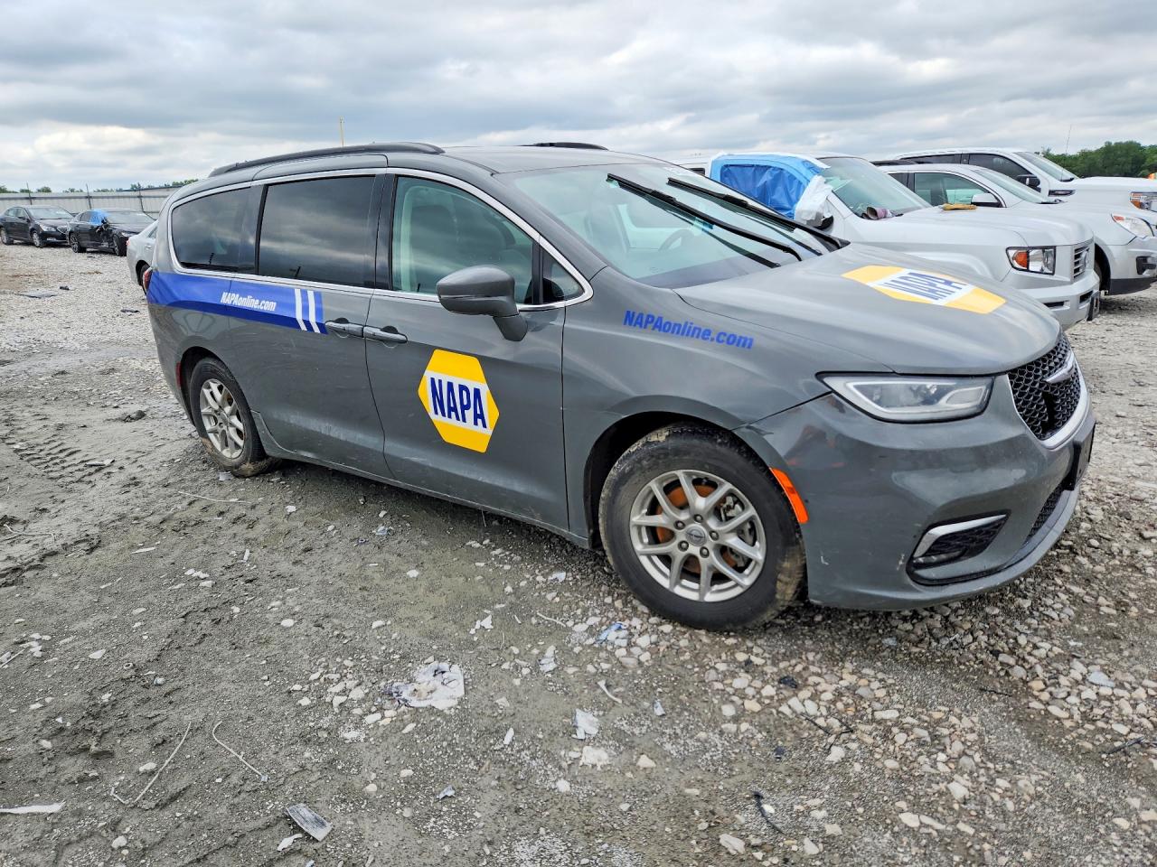 Chrysler Pacifica Touring L