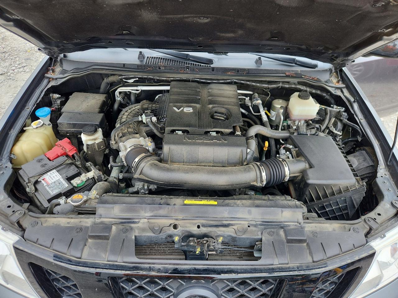 Nissan Frontier Sv