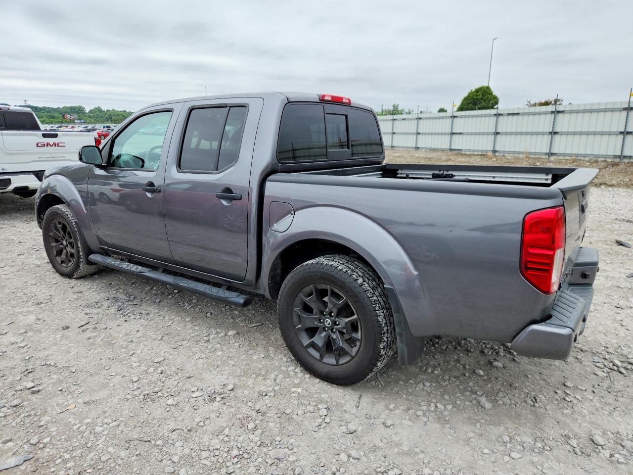 Nissan Frontier Sv