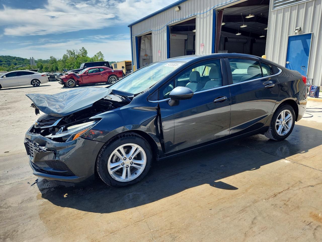 Salvage Chevrolet Cruze Image