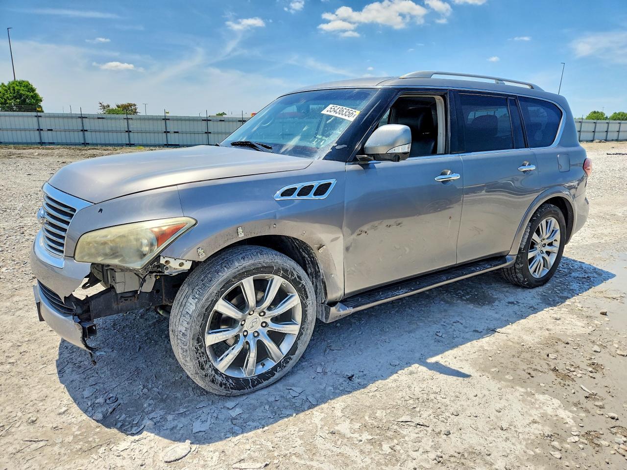 Salvage INFINITI Qx Image