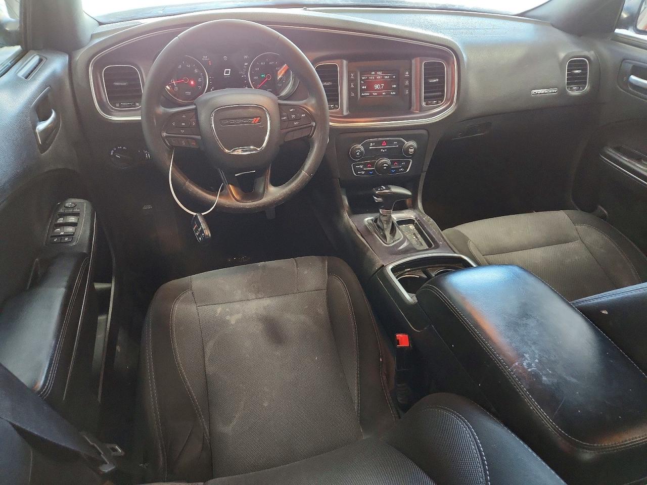 Dodge Charger Se