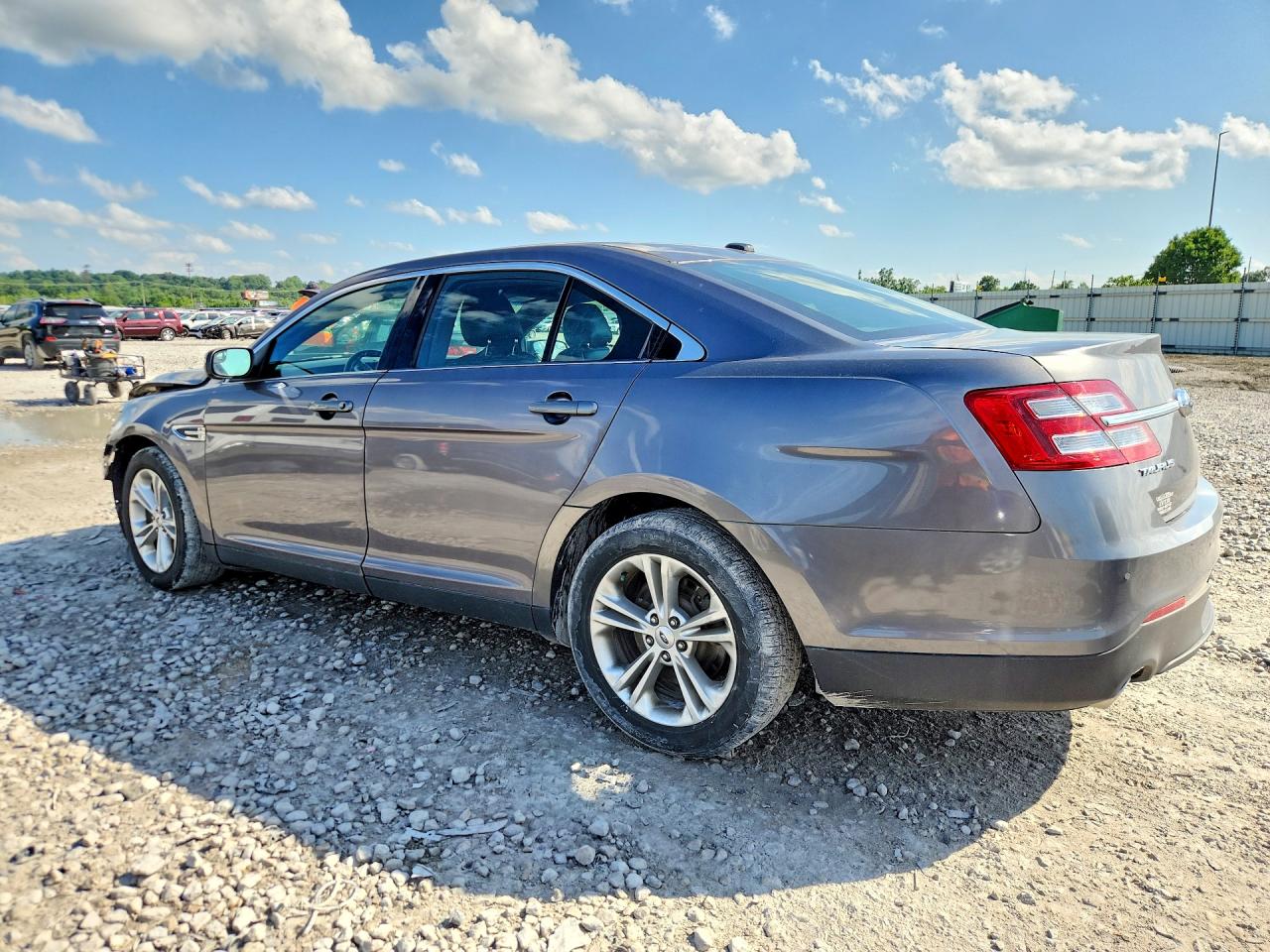 Ford Taurus Sel