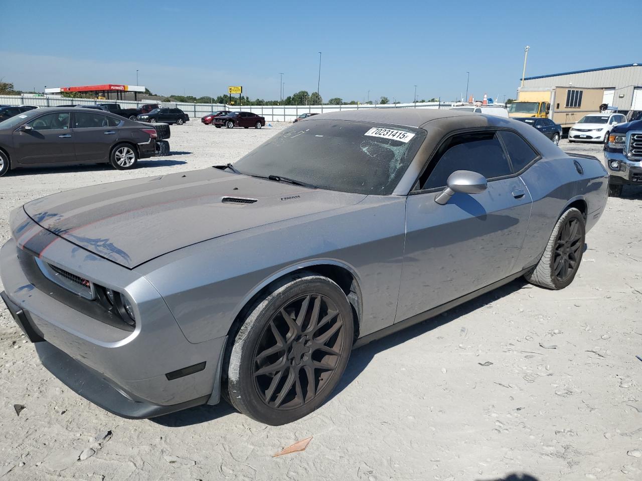 Salvage Dodge Challenger Image