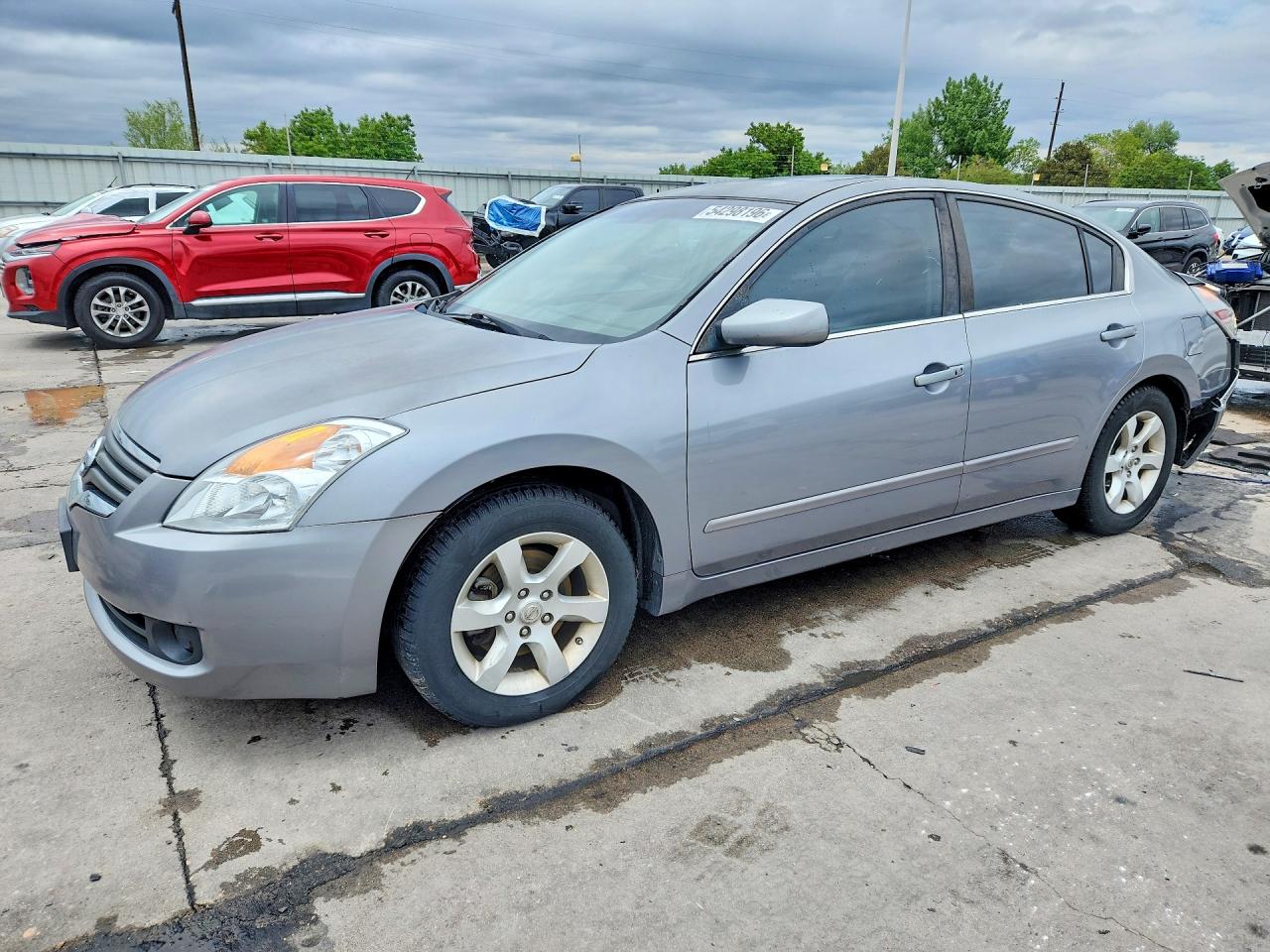 Salvage Nissan Altima Image
