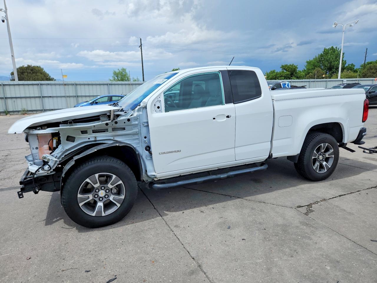 Salvage Chevrolet Colorado Image