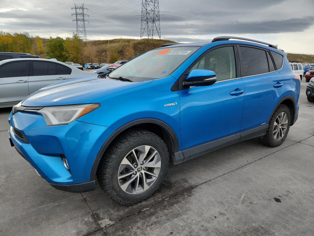 Salvage Toyota RAV4 Image