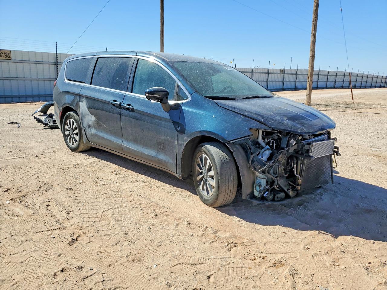 Chrysler Pacifica Hybrid Touring L