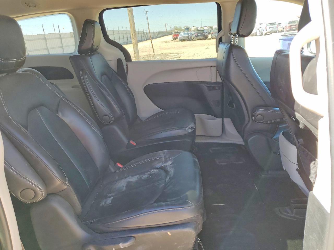 Chrysler Pacifica Hybrid Touring L