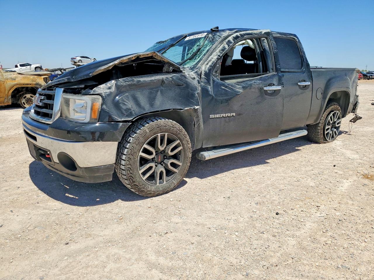 Salvage GMC Sierra Image