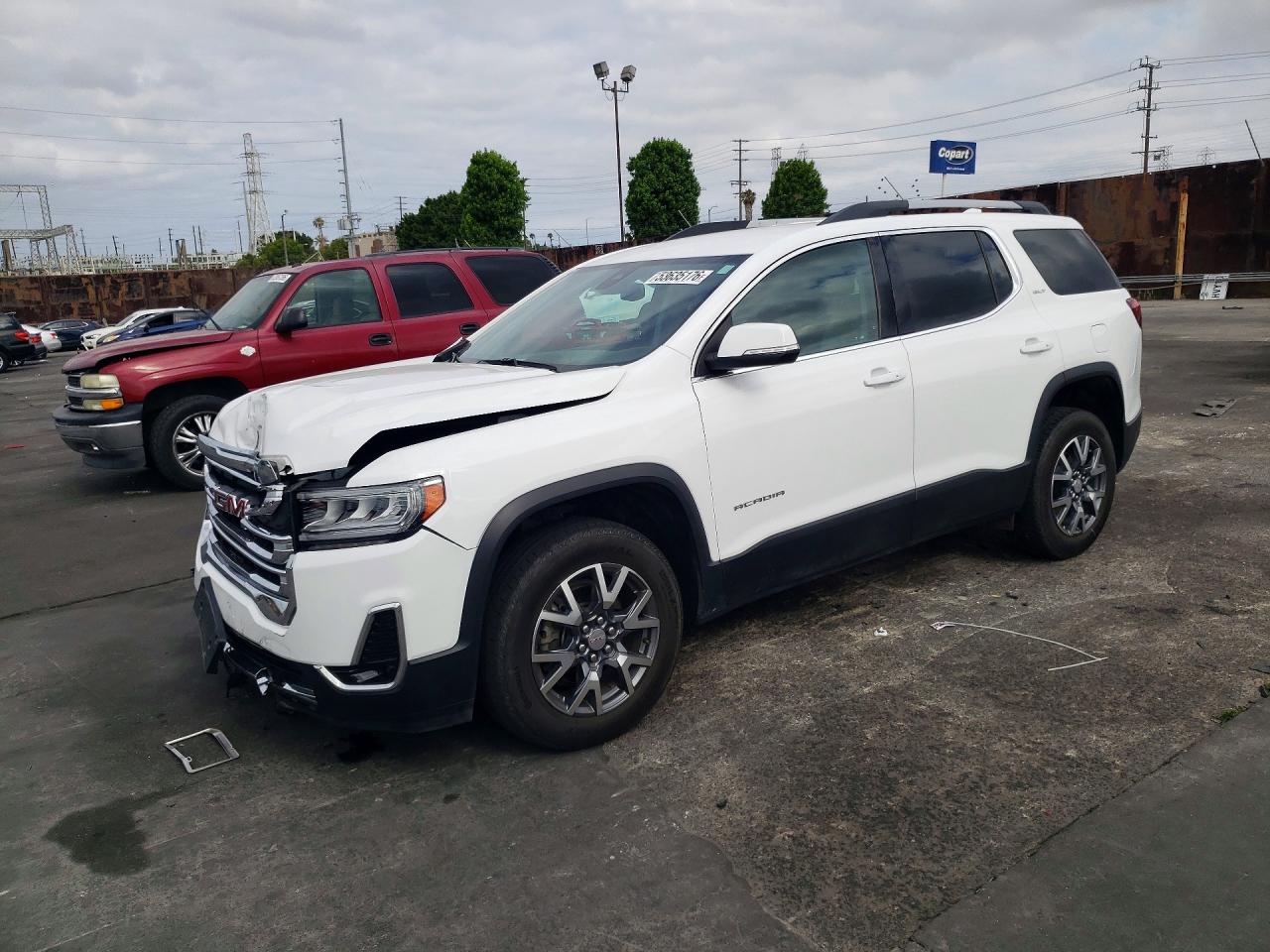 Salvage GMC Acadia Image