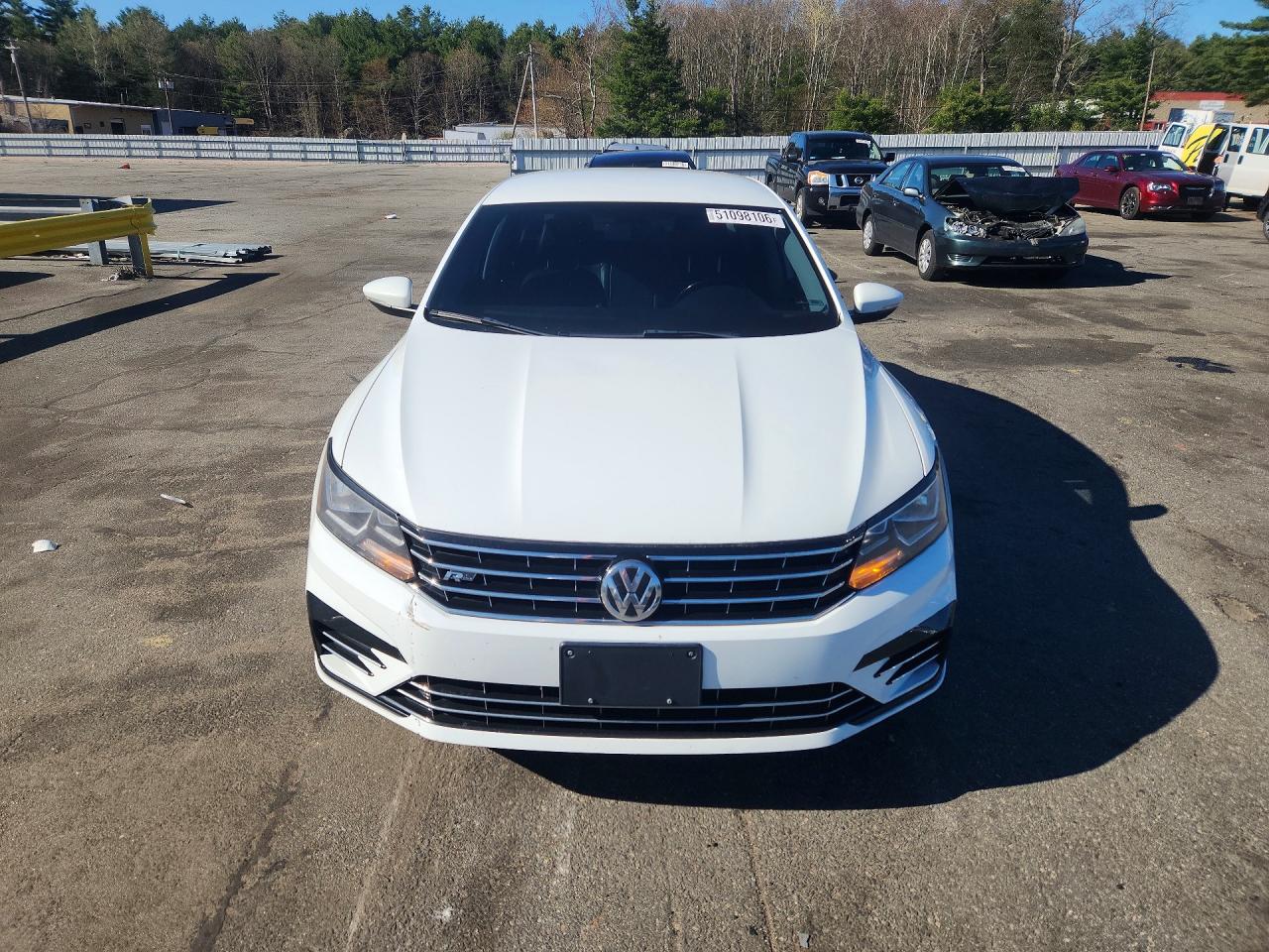 Volkswagen Passat S