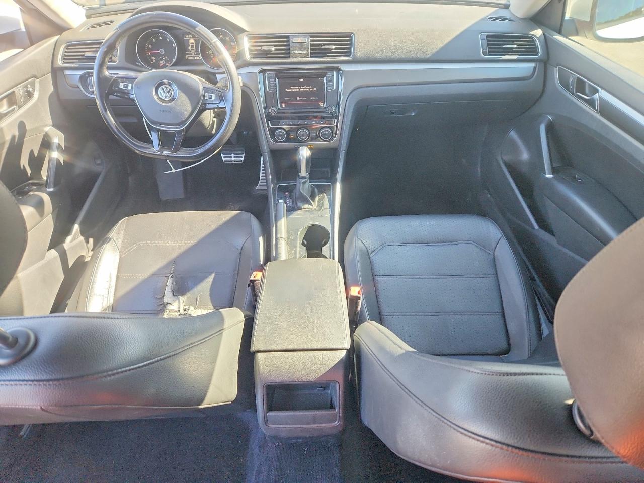 Volkswagen Passat S