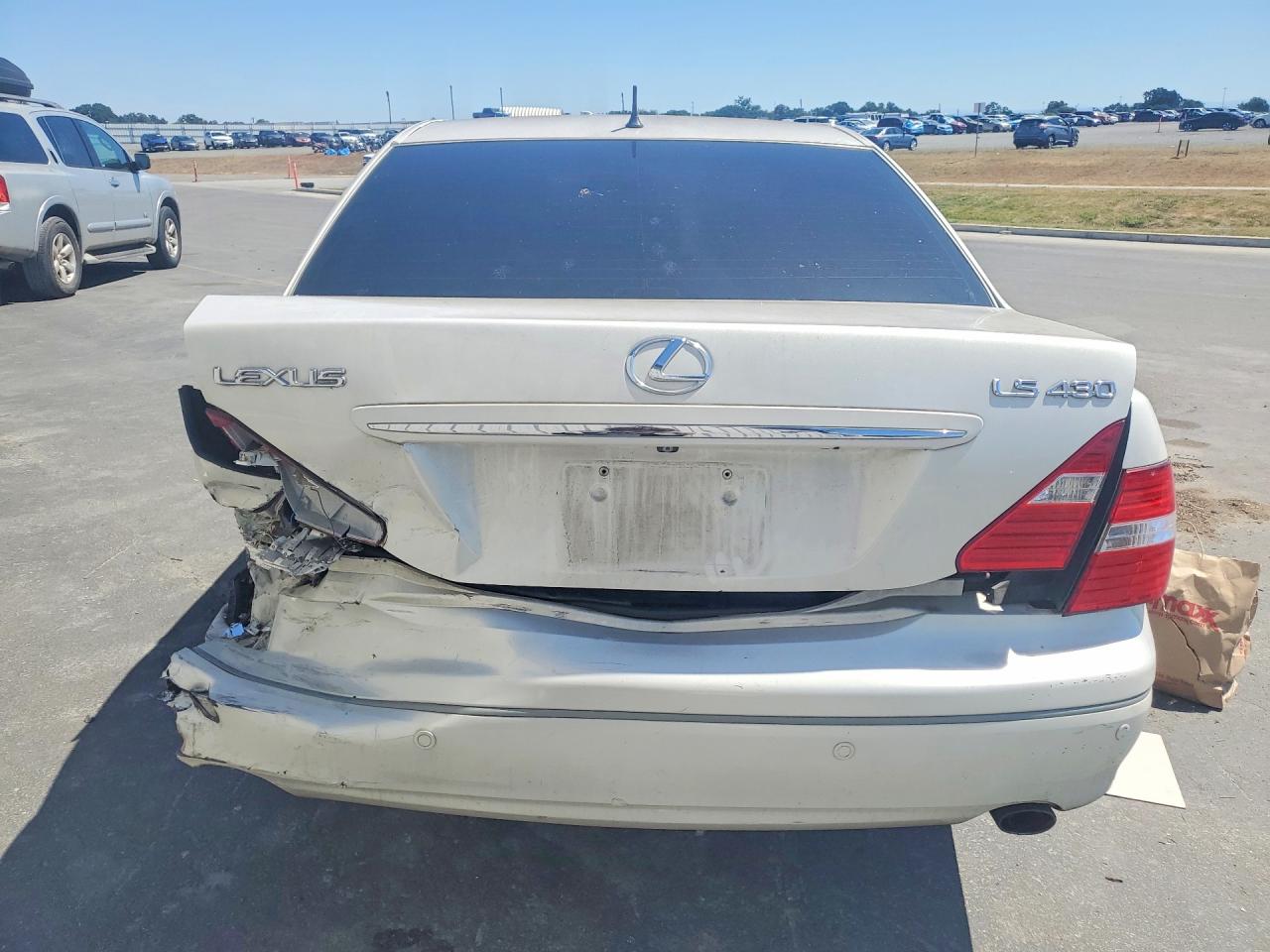 Lexus LS