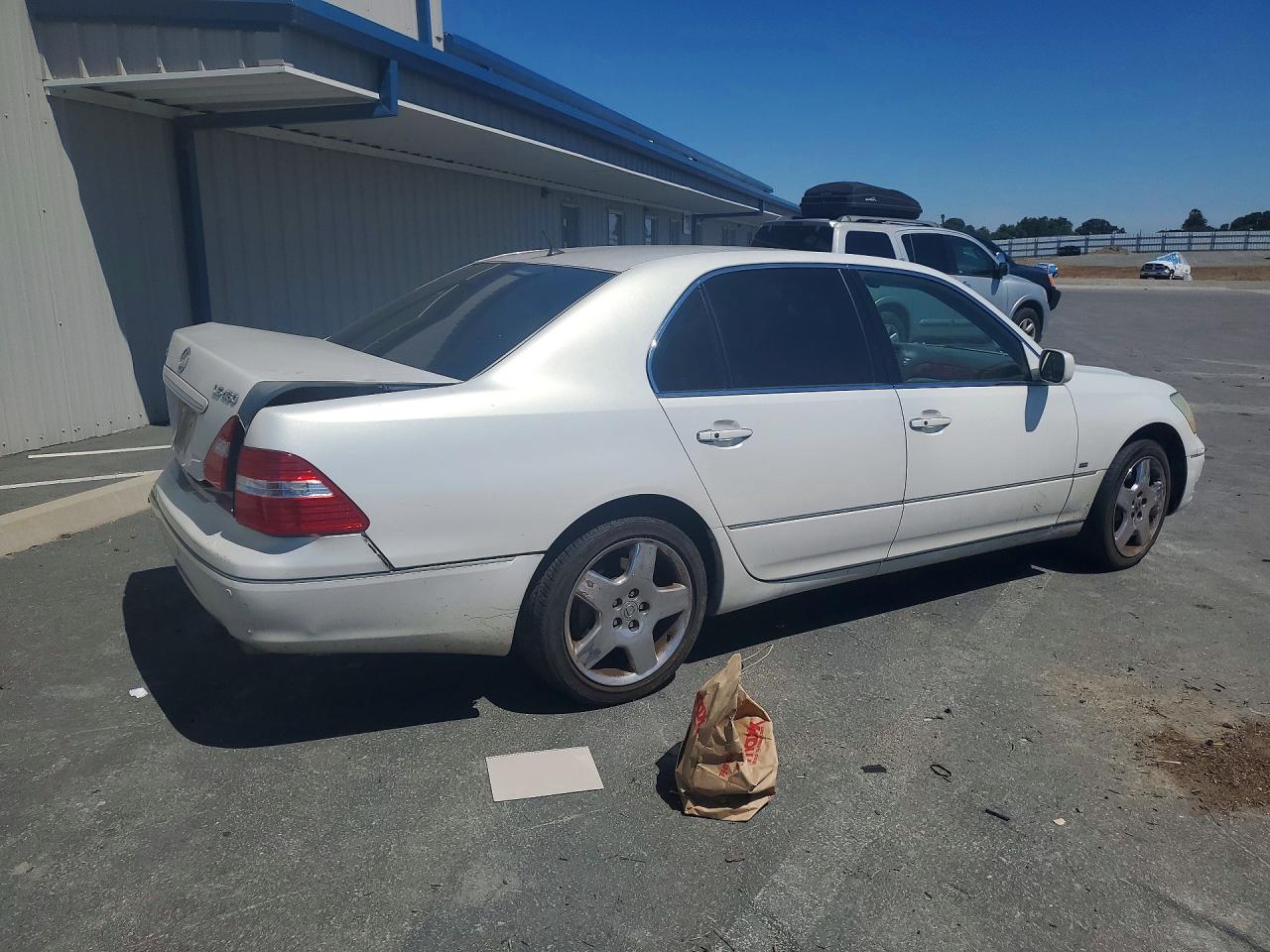 Lexus LS