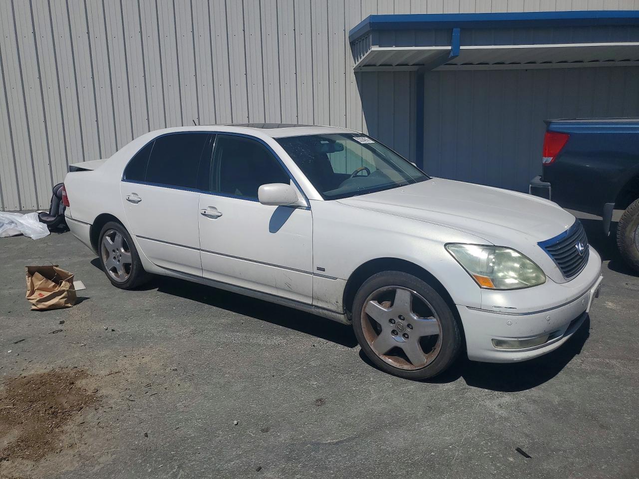 Lexus LS