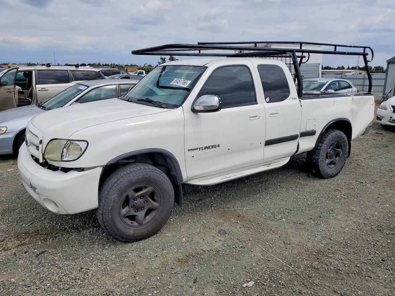 Salvage Toyota Tundra Image