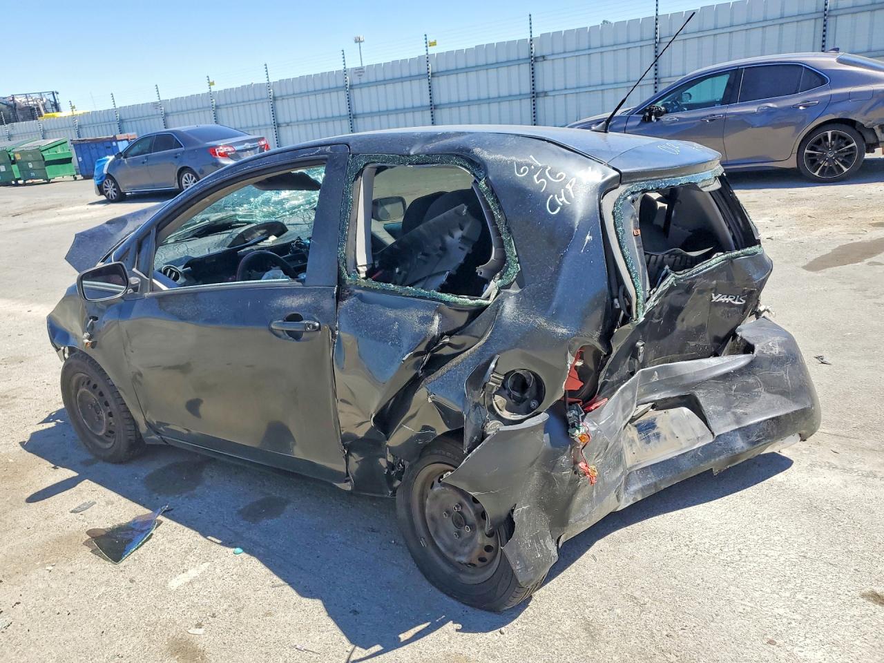 Toyota Yaris Base