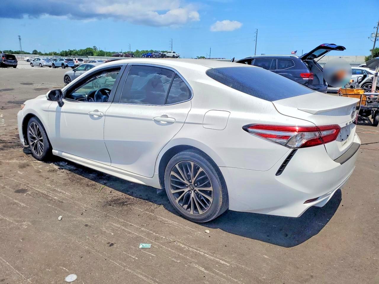 Toyota Camry Se