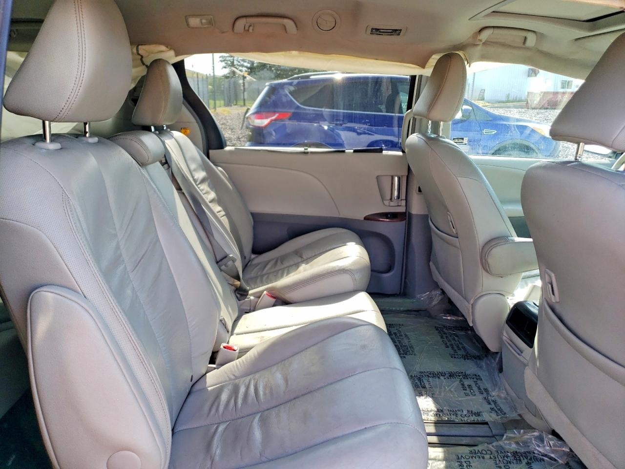 Toyota Sienna Xle 8-passenger