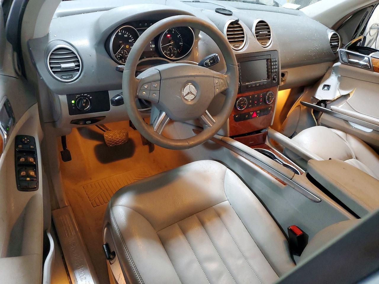 Mercedes-Benz M-Class 350