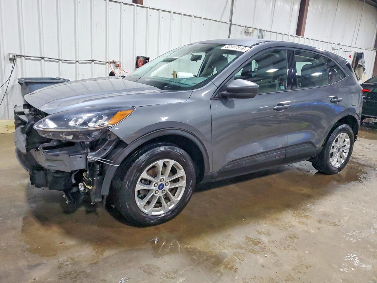 Salvage Ford Escape Image