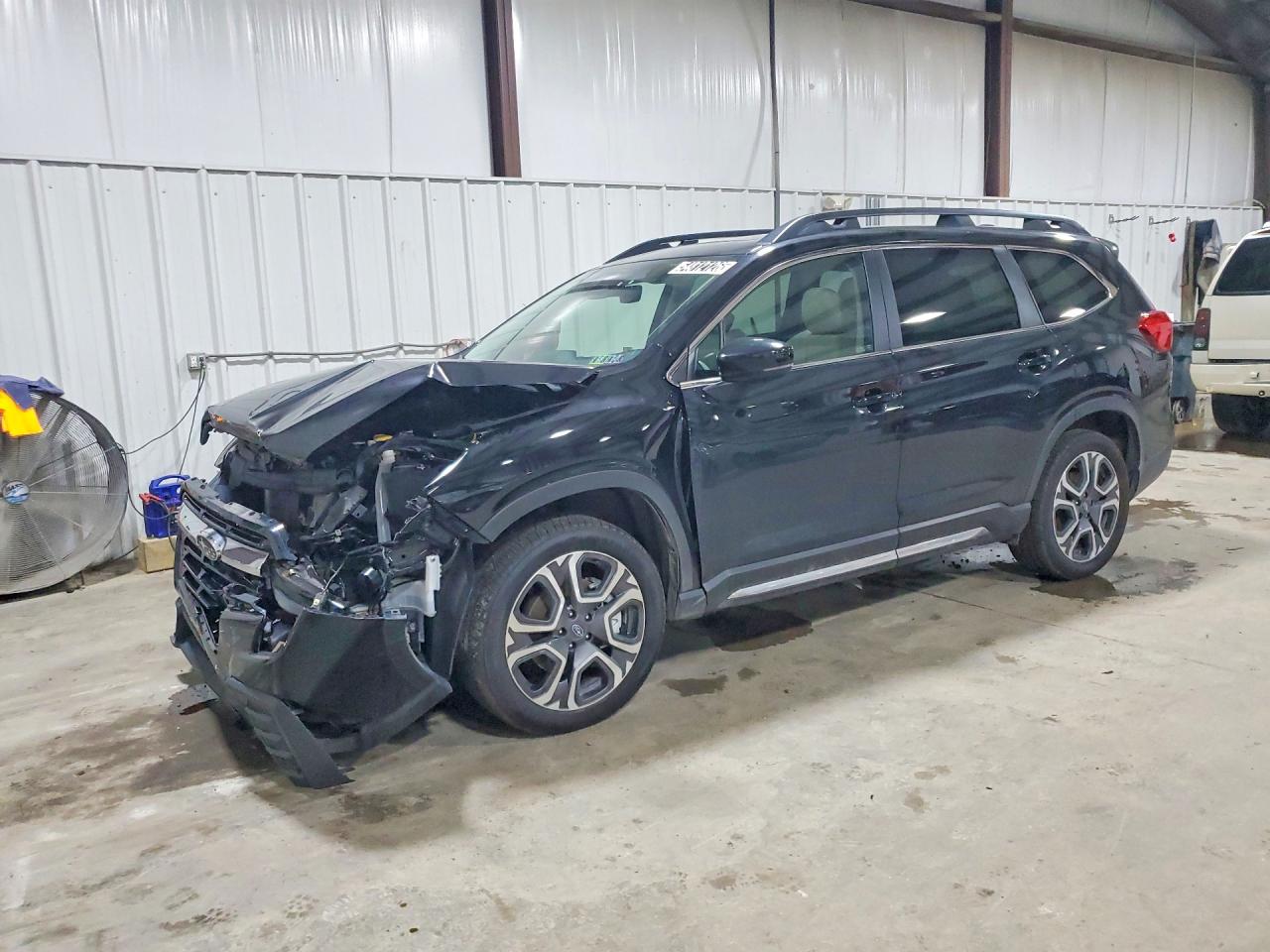 Salvage Subaru Ascent Image