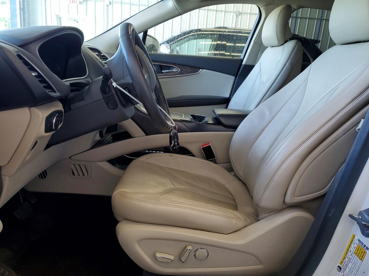 Lincoln MKX Reserve