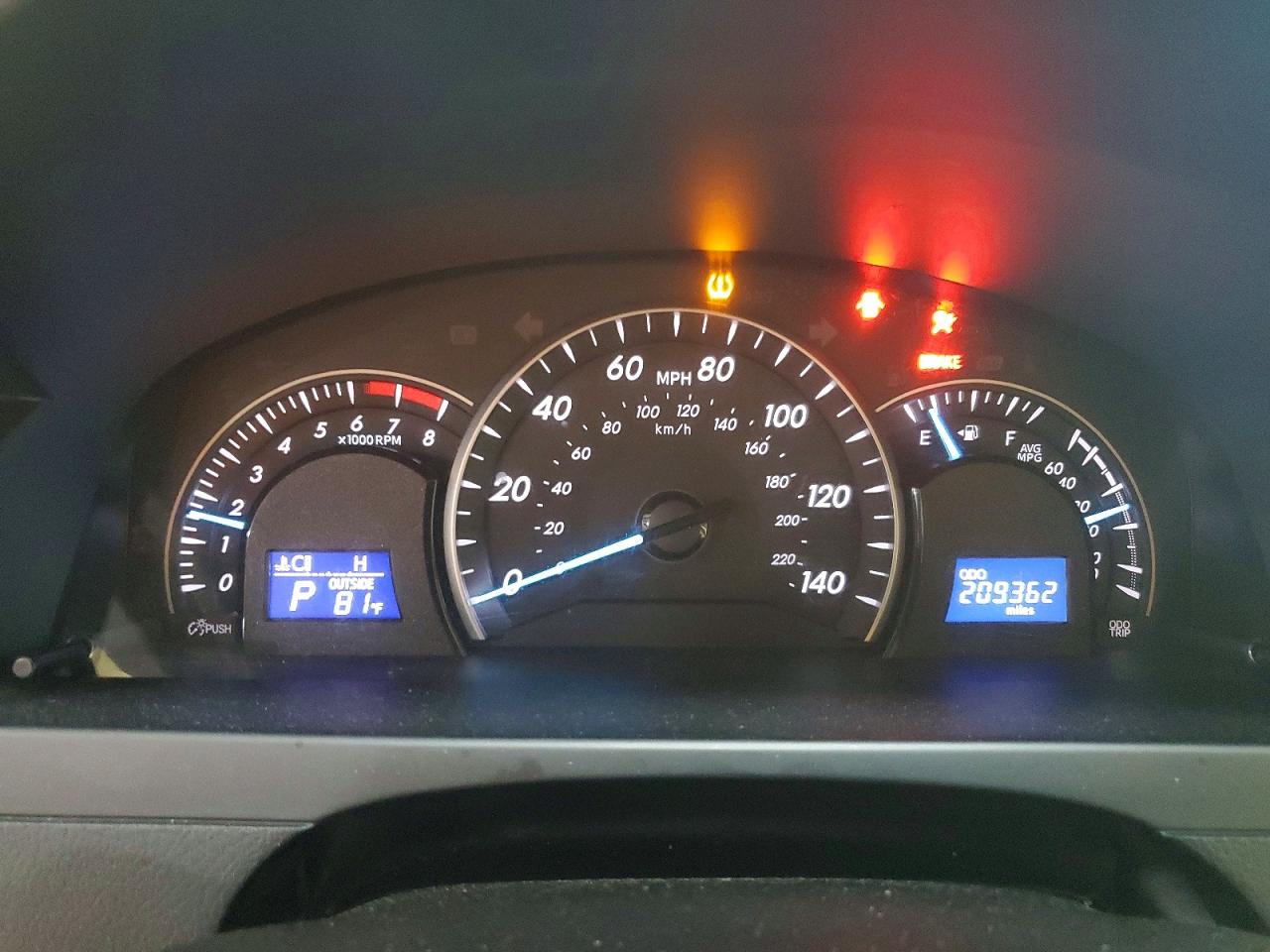 Toyota Camry Le