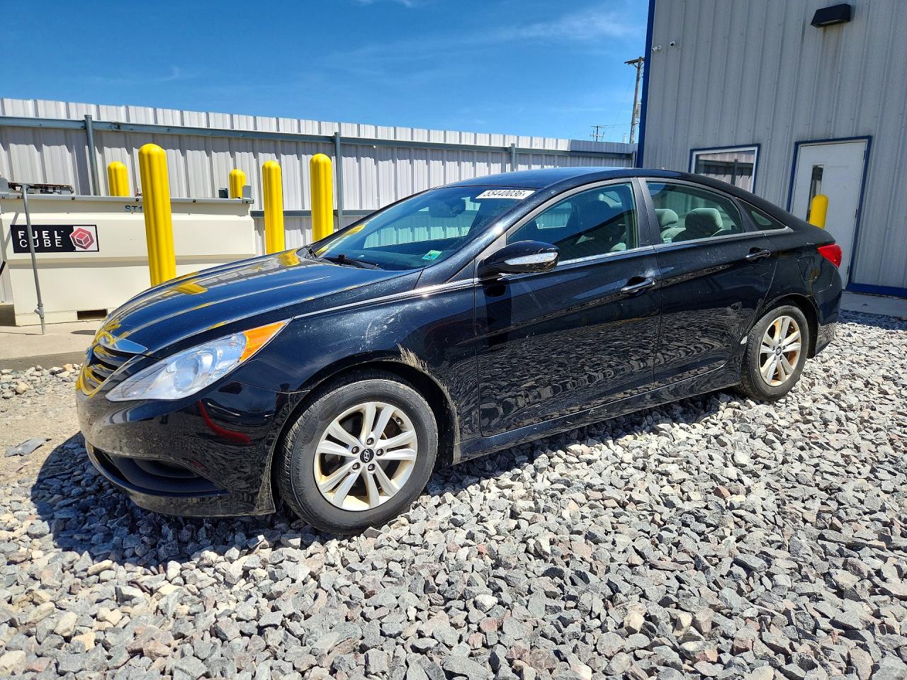 Salvage Hyundai SONATA Image