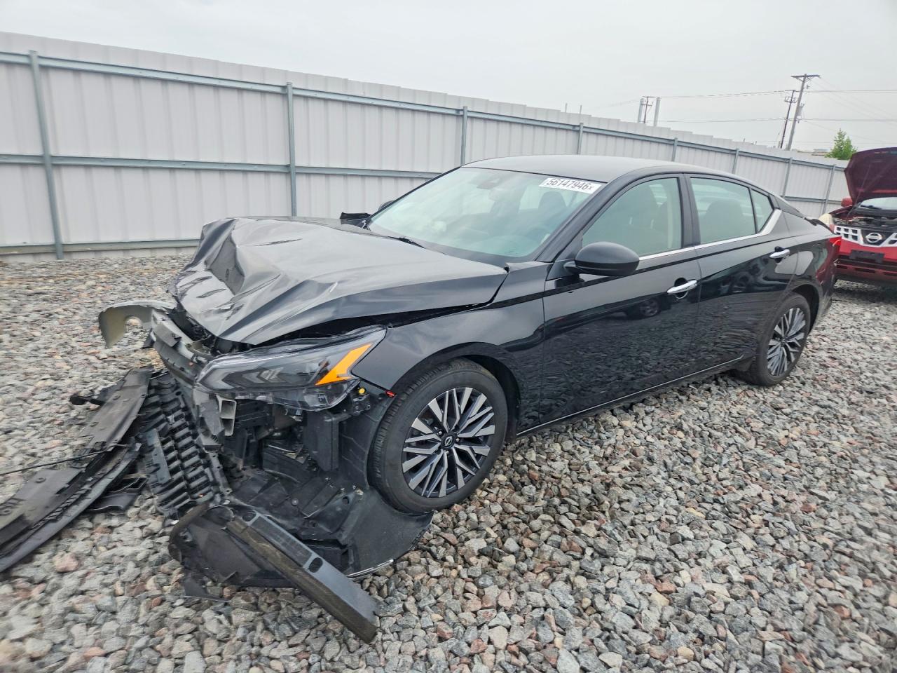 Salvage Nissan Altima Image