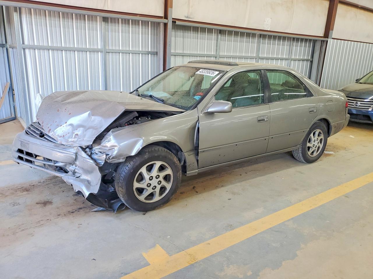 Salvage Toyota Camry Image