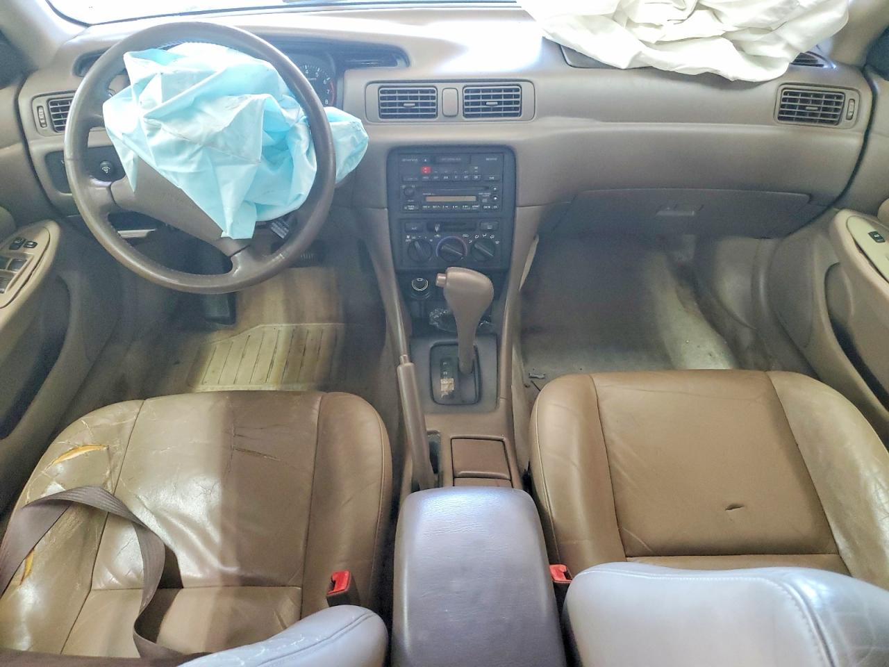 Toyota Camry Xle V6