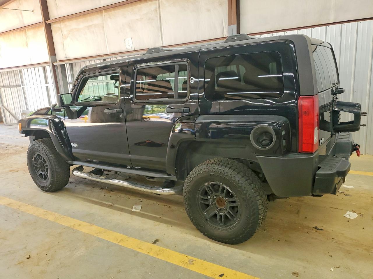 HUMMER H3